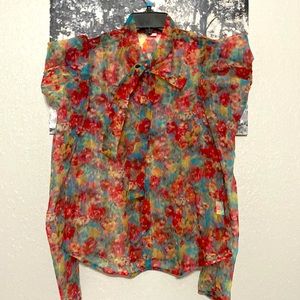 Doesn’t come with brand name tag. Bought it from a local boutique where I live.